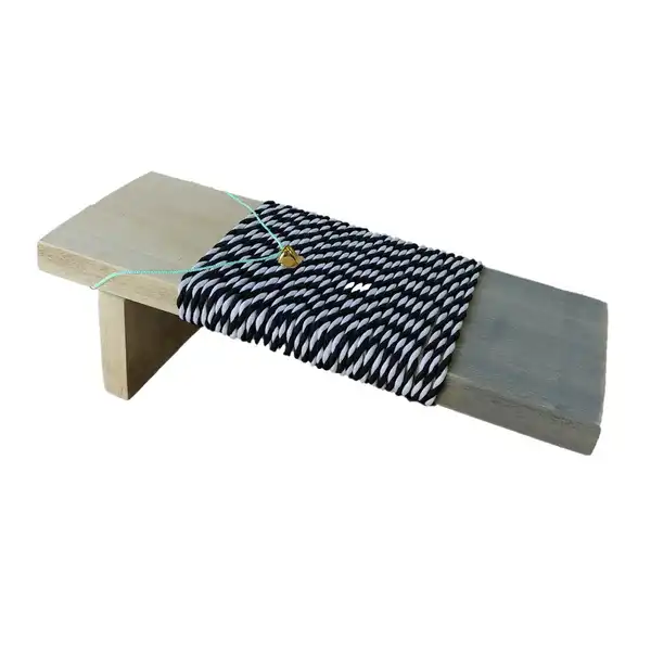 MODEL TABLA EMPINADA 40 X 15 CM