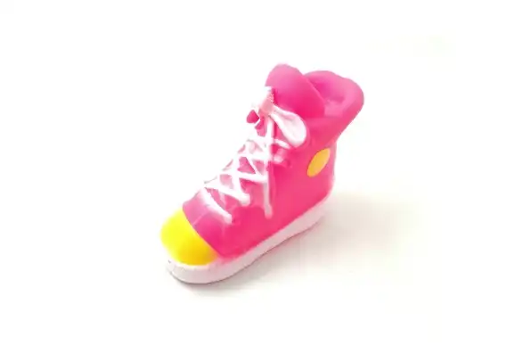 PER-ROS JUGUETE ZAPATILLA GRANDE CON CORDONES